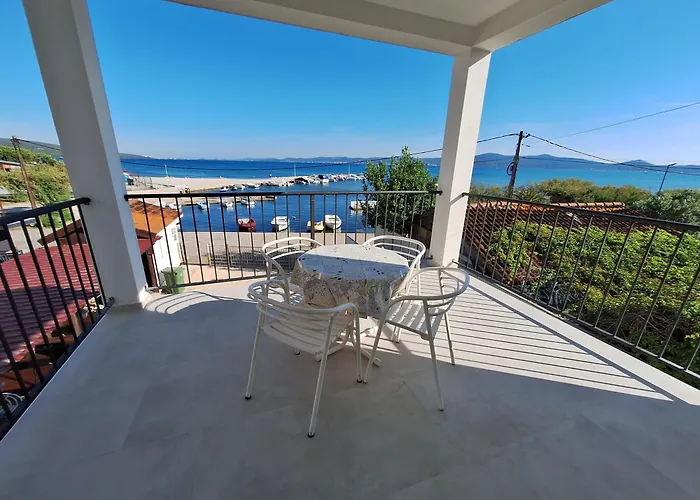 Apartamento Seagull By The Sea Sukošan