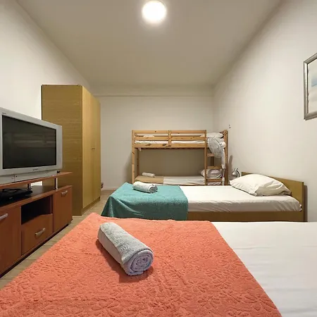 Seagull By The Sea *