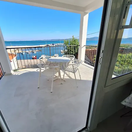 Seagull By The Sea Appartamento Sukošan